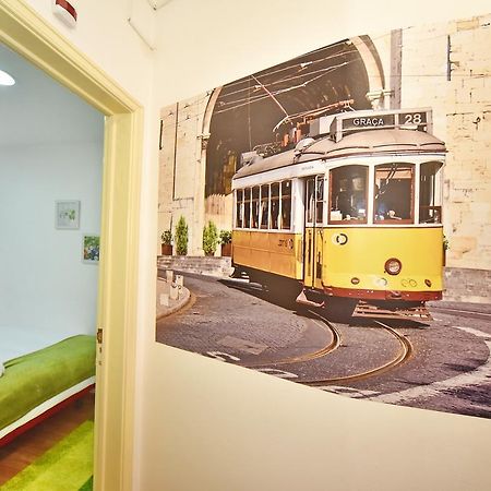 Tuk Tuk Hostel リスボン エクステリア 写真